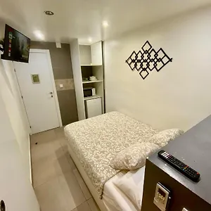 Nuevas Con Bano Privado Frente Al Metro St Mwc Barcelona-fira Appartamento